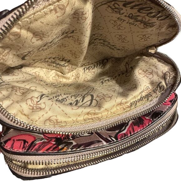 DKNY small crossbody pink flowery design - Picture 6 of 13